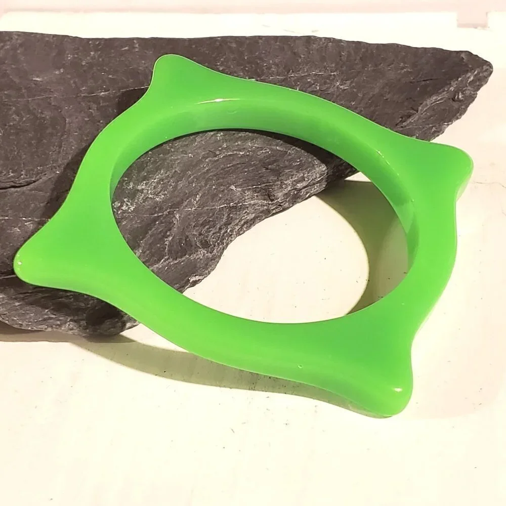 Lime Green Irregular Square New Vintage Y2K 90s Retro Structural Bangle Bracelet